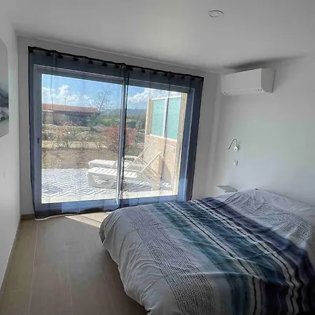 La Belle Vie F4 Bord De Avec Jardin * Calcatoggio (Corsica)