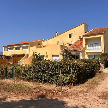 La Belle Vie F4 Bord De Avec Jardin