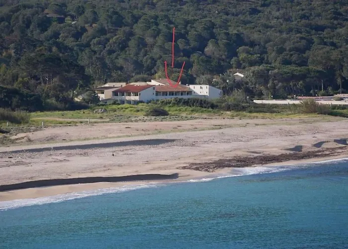 La Belle Vie F4 Bord De Avec Jardin * Calcatoggio (Corsica)